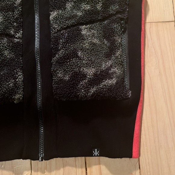 Krimson Klover Ember Vest - Picture 3 of 6